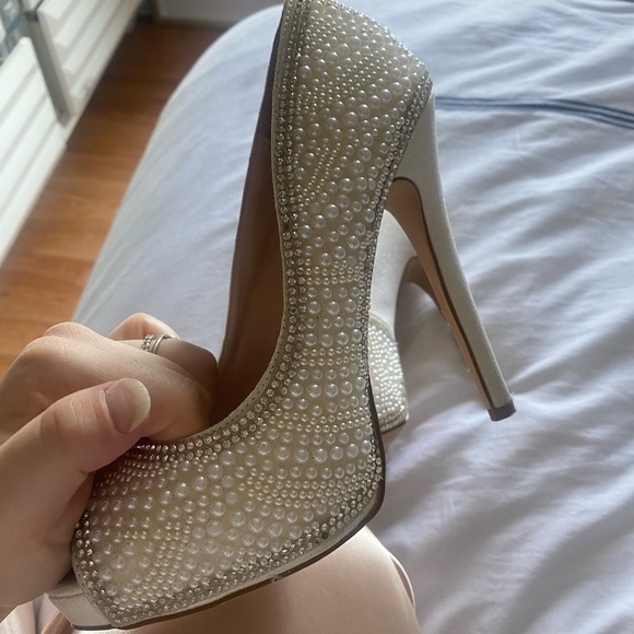 Bridal Heels - Picture 4 of 5